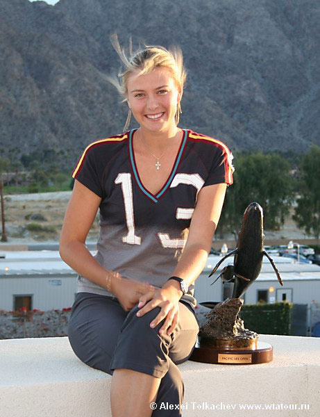 http://www.sharapova.ru/gallery/content/BHE_KOPTA/BHE_KOPTA_2006/098.jpg